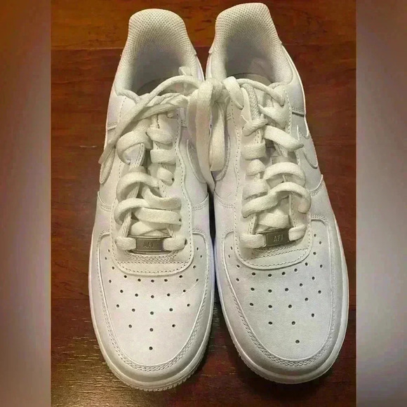 Nike Air Force 1 '07 size 8.5 - Picture 10 of 14